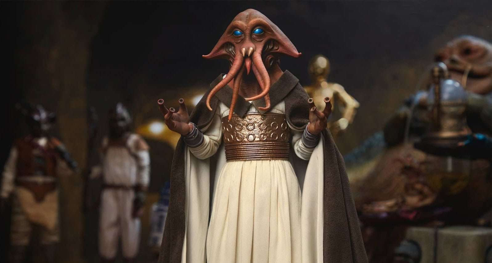 Jabba’s accountant Tessek joins Sideshow’s Star Wars Scum & Villainy collection with sixth scale figure