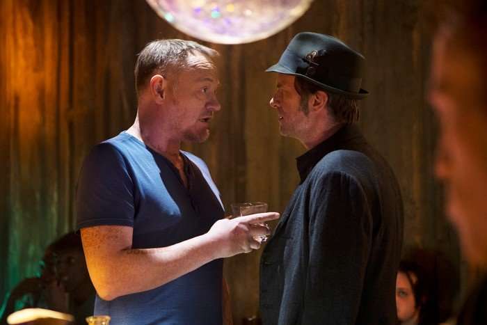 Jared Harris as Anderson Dawes, Thomas Jane as Detective Josephus Miller in The Expanse season 1