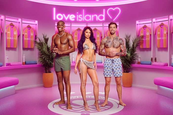 Ope, Jasmin and Aidan in front of a pink Love Island background.