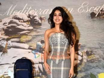 Photos: Janhvi Kapoor snapped at an event in town