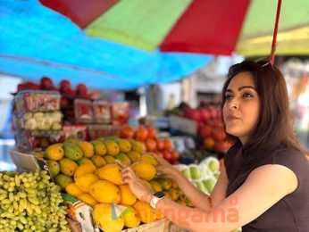Photos: Madhurima Tuli snapped while shopping for mangoes in Andheri