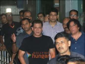 Photos: Salman Khan snapped at Hinduja Hospital in Bandra