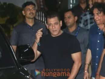 Photos: Salman Khan snapped at Hinduja Hospital in Bandra