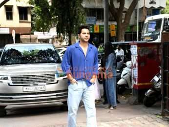 Photos: Varun Dhawan, Mrunal Thakur and Pooja Hegde snapped promoting Hai Jawani Toh Ishq Hona Hai in Bandra