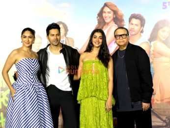 Photos: Varun Dhawan, Pooja Hegde, Mrunal Thakur, David Dhawan and others grace the trailer launch of Hai Jawani Toh Ishq Hona Hai