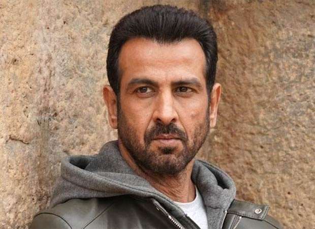 Ronit Roy warns fans about online impostor using his name to target women and asking for money; says, &ldquo;Cops are coming for you&rdquo;