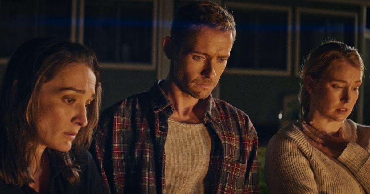 Sight Unseen Trailer: Horror Movie Sees Siblings Fight a Mysterious Entity | Exclusive