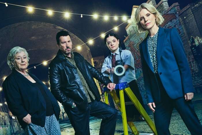 543219,TITLE: Silent Witness S29 TX DATE:02-02-2026,TX WEEK:5,EMBARGOED UNTIL:20-01-2026 12.00,PEOPLE: Harriet (MAGGIE STEED). Jack Hodgson (DAVID CAVES), Kit (FRANCESCA MILLS), Dr Nikki Alexander (EMILIA FOX),DESCRIPTION:,COPYRIGHT: BBC Studios,CREDIT LINE: BBC Studios