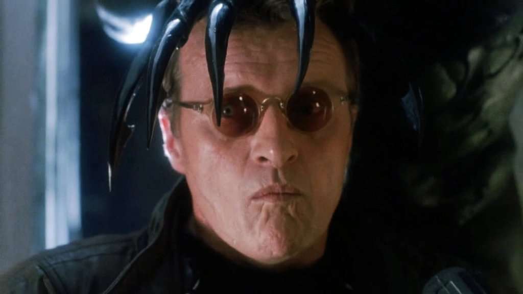 15 Funny Mistakes Movies Let Into the Final Product | Den of Geek