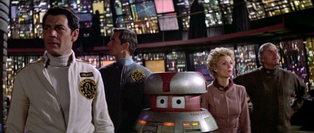 15 Funny Mistakes Movies Let Into the Final Product | Den of Geek