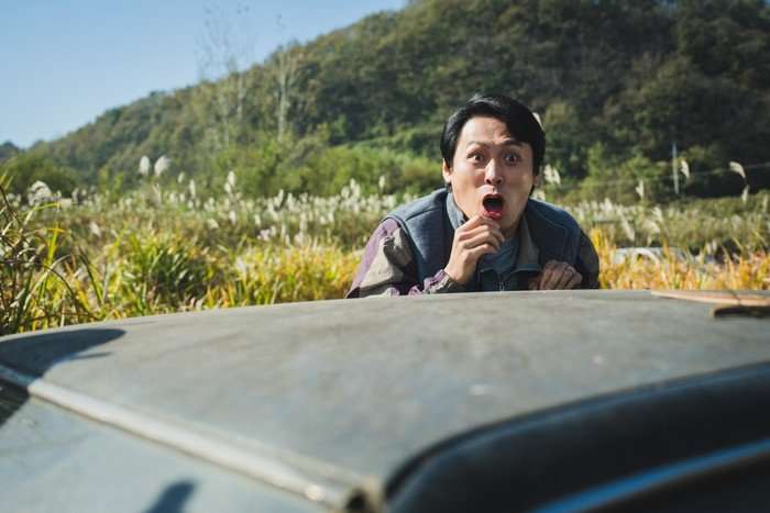 Choi Dae-hoon as Son Gyeong-hun in The Wonderfools