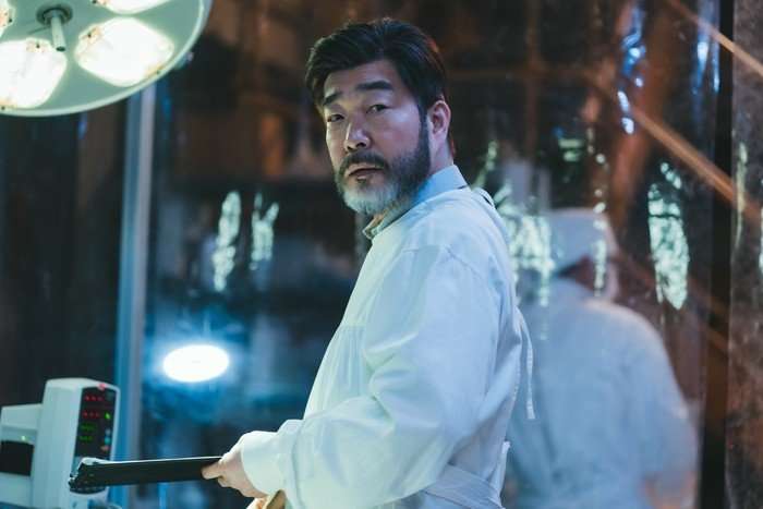 Son Hyun-joo as Ha Won-do in The Wonderfools