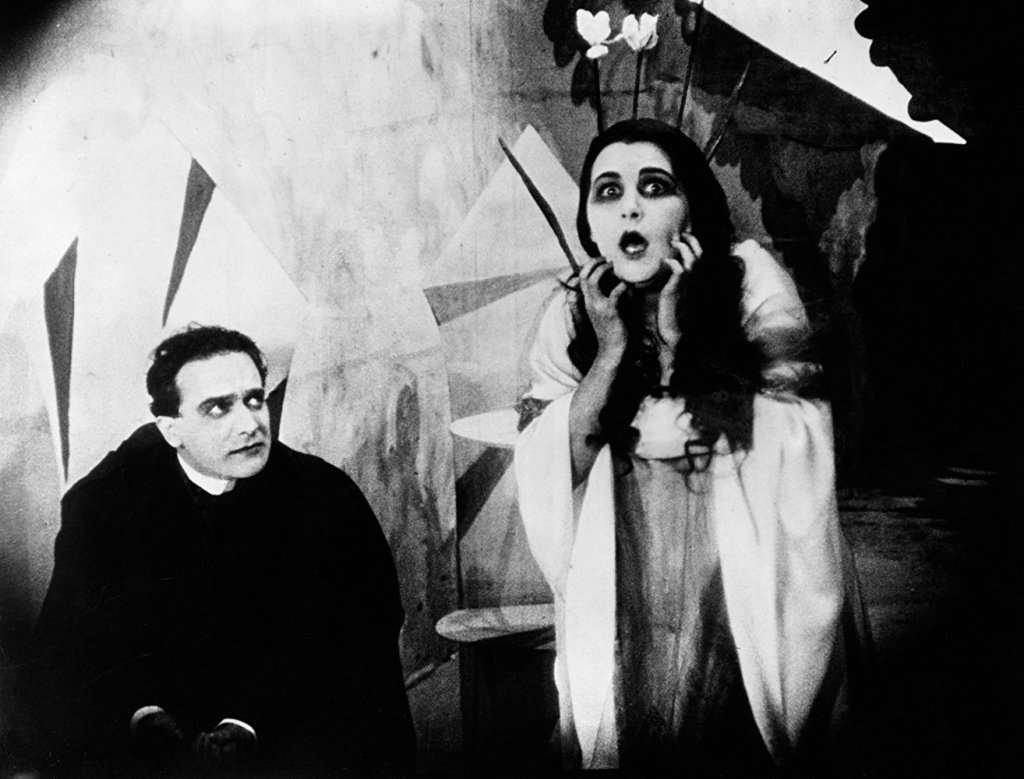 Spoiler Alert: 20 Twist Endings That Broke Audience Brains - Morbidly Beautiful