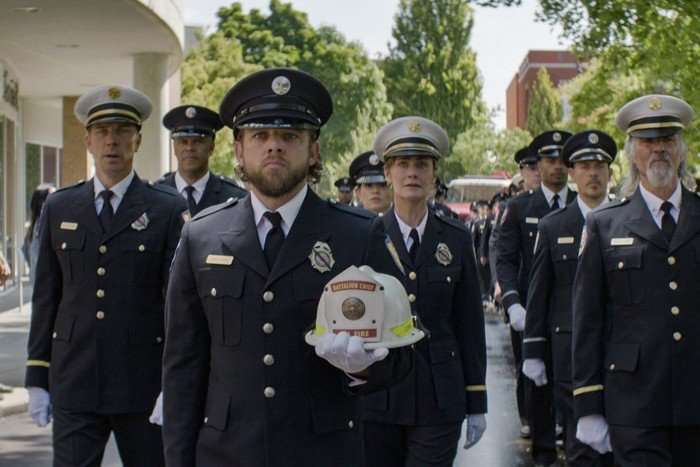 Michael Trucco as Luke Leone, Max Thieriot as Bode Leone, Diane Farr as Sharon Leone, Kevin Alejandro as Manny Perez, and Jeff Fahey as Walter Leone.