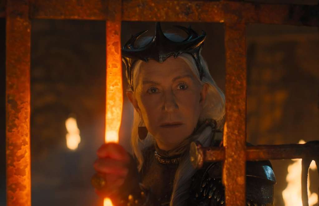 15 Photos Telling the Story of the Career of Helen Mirren | Den of Geek