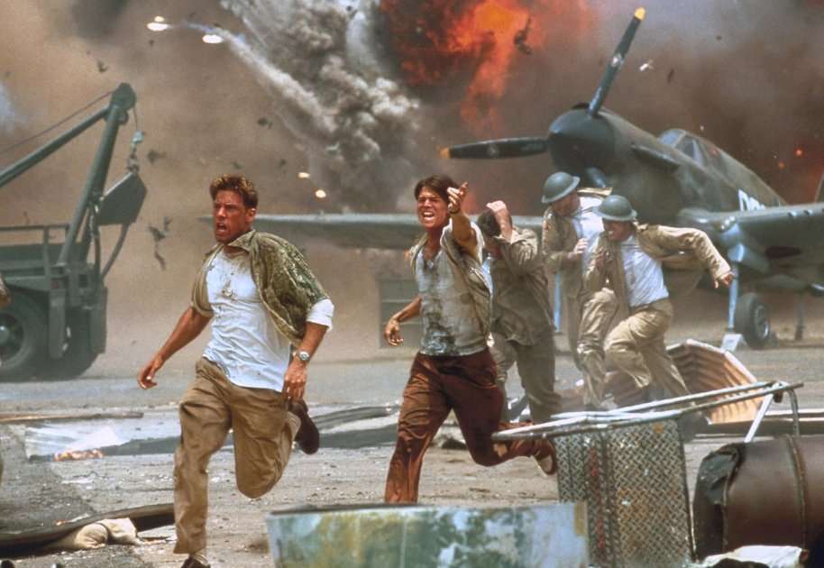 15 Good Movies That Shoehorned in a Romance for No Reason | Den of Geek