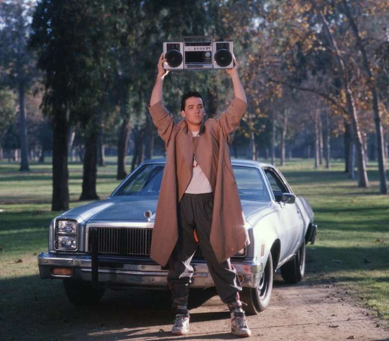 15 Times a Movie Treated Stalking Like Romance | Den of Geek
