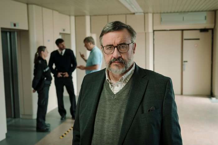 Patience Ep4 Mark Benton stars in Patience