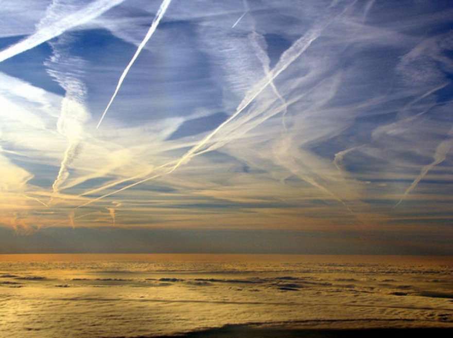 15 American Conspiracy Theories People Keep Believing | Den of Geek