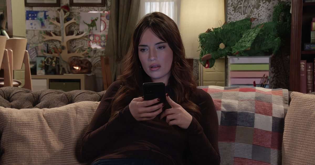 Coronation Street airs dramatic Jodie Ramsey scenes as she's publicly exposed in early ITVX release