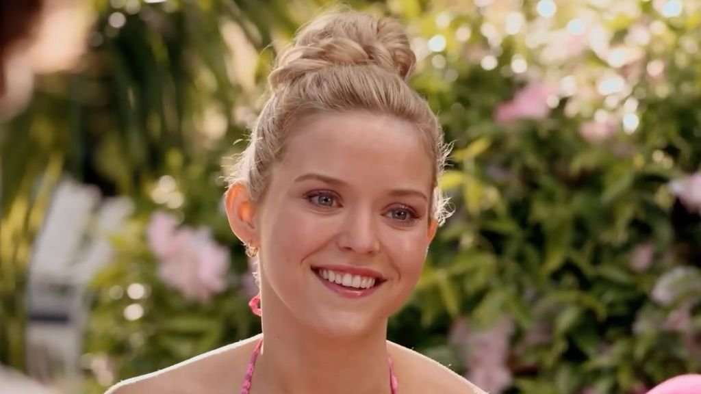 Legally Blonde Prequel&rsquo;s Rotten Tomatoes Score Disappoints Reese Witherspoon Fans