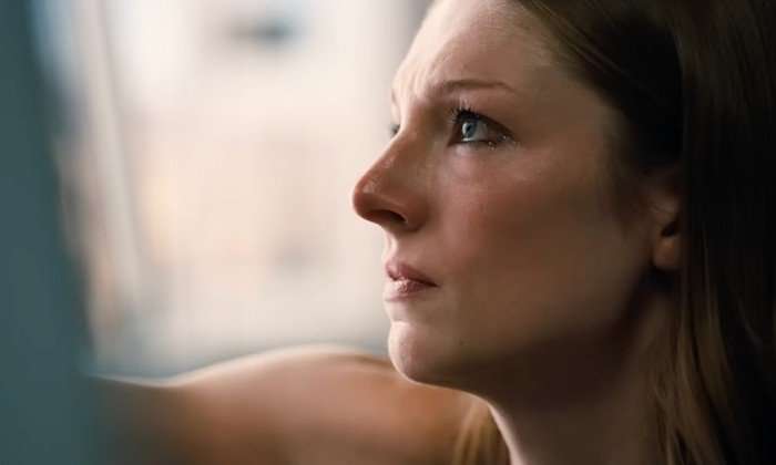 Hunter Schafer as an emotional Jules Vaughn paints in the Euphoria season 3 finale.