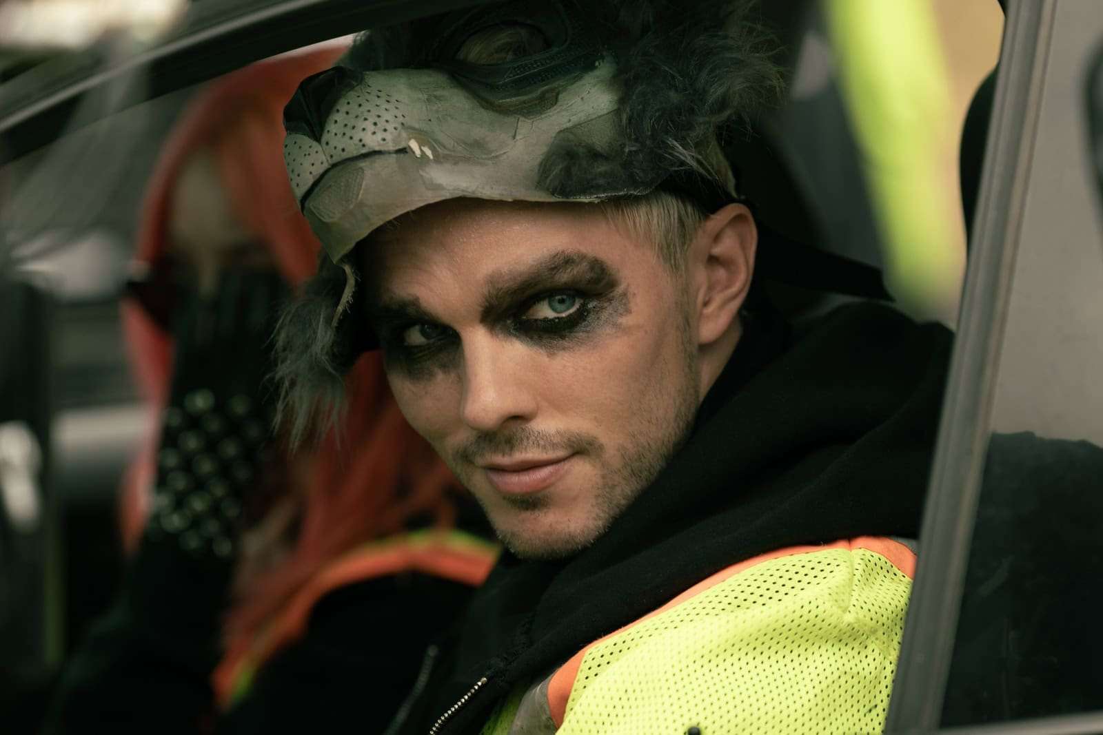 First trailer for heist thriller How to Rob a Bank starring Nicholas Hoult and Zo&euml; Kravitz