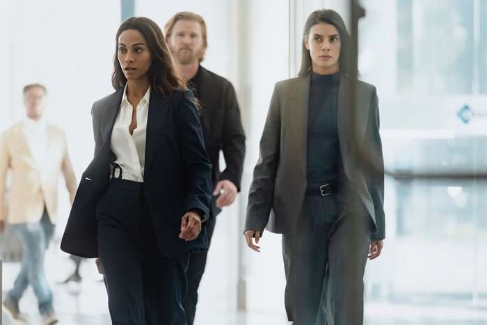 Lioness_303_EM_1103_00015_RT_f Zoe Saldaña as Joe, Thad Luckinbill as Kyle and Laysla De Oliveira as Cruz in Lioness.