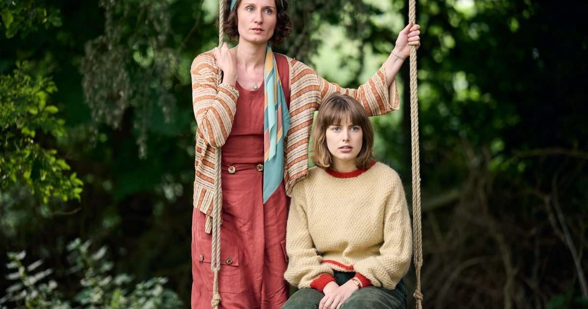 Outrageous writer reveals why the Mitford sisters&rsquo; story feels frighteningly relevant today
