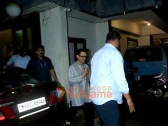 Photos: Aamir Khan snapped in Bandra