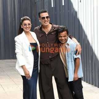 Photos: Akshay Kumar, Disha Patani, Akshara Singh and Rajpal Yadav snapped at Kalina airport