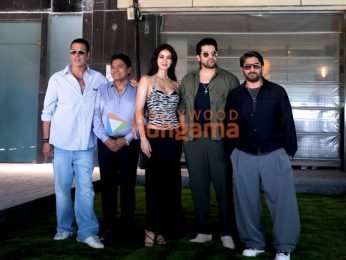 Photos: Akshay Kumar, Disha Patani, Suniel Shetty, Arshad Warsi and others snapped promoting their film Welcome To The Jungle in Juhu