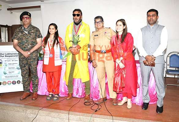 Photos: Jackie Shroff and other celebs attend an event felicitating the frontline heroes