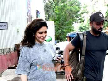 Photos: Karishma Tanna and Varun Bangera snapped at the gym in Bandra