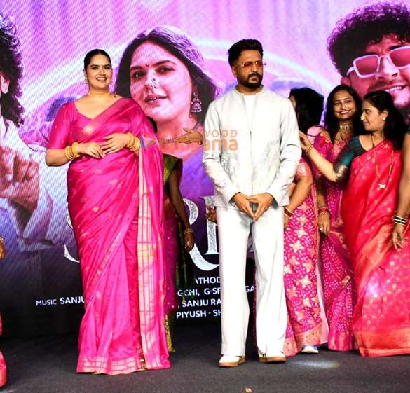 Photos: Riteish Deshmukh and Anjali Anand snapped at the song launch of 'Saree' for the film Dhamaal 4