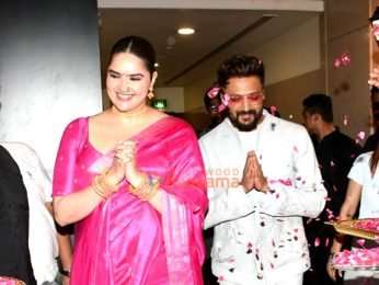 Photos: Riteish Deshmukh and Anjali Anand snapped at the song launch of 'Saree' for the film Dhamaal 4