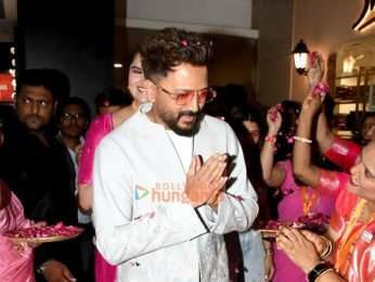 Photos: Riteish Deshmukh and Anjali Anand snapped at the song launch of 'Saree' for the film Dhamaal 4