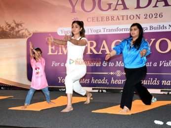 Photos: Shilpa Shetty, Arjun Kapoor and others snapped Yoga Day event