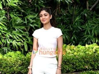 Photos: Shilpa Shetty, Arjun Kapoor and others snapped Yoga Day event