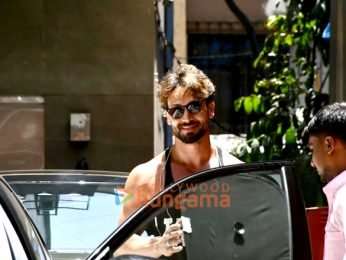 Photos: Tiger Shroff spotted outside a gym in Bandra