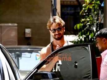 Photos: Tiger Shroff spotted outside a gym in Bandra