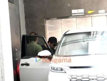 Photos: Vicky Kaushal snapped outside a clinic in Bandra