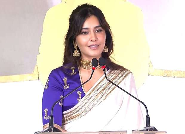 Raashii Khanna shares pictures with Rajinikanth at Dharman muhurat; says she is "grateful to be part of a story being told by some of the finest minds"