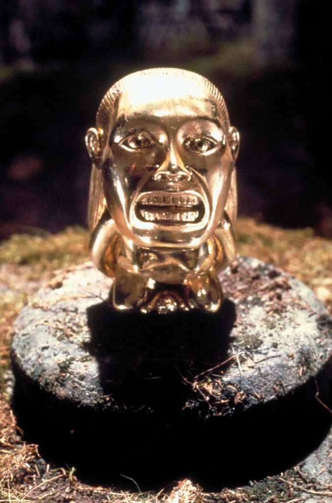 15 Famous Movie Props That Are More Famous Than the Movie Itself | Den of Geek