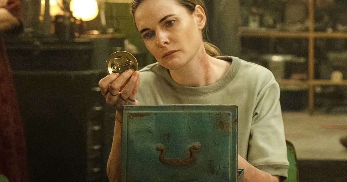 Silo season 3 trailer teases dangerous twist for Juliette in major departure from books