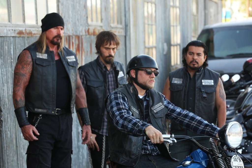 14 Shows it's Really Hard to Actually Watch All the Way Through | Den of Geek