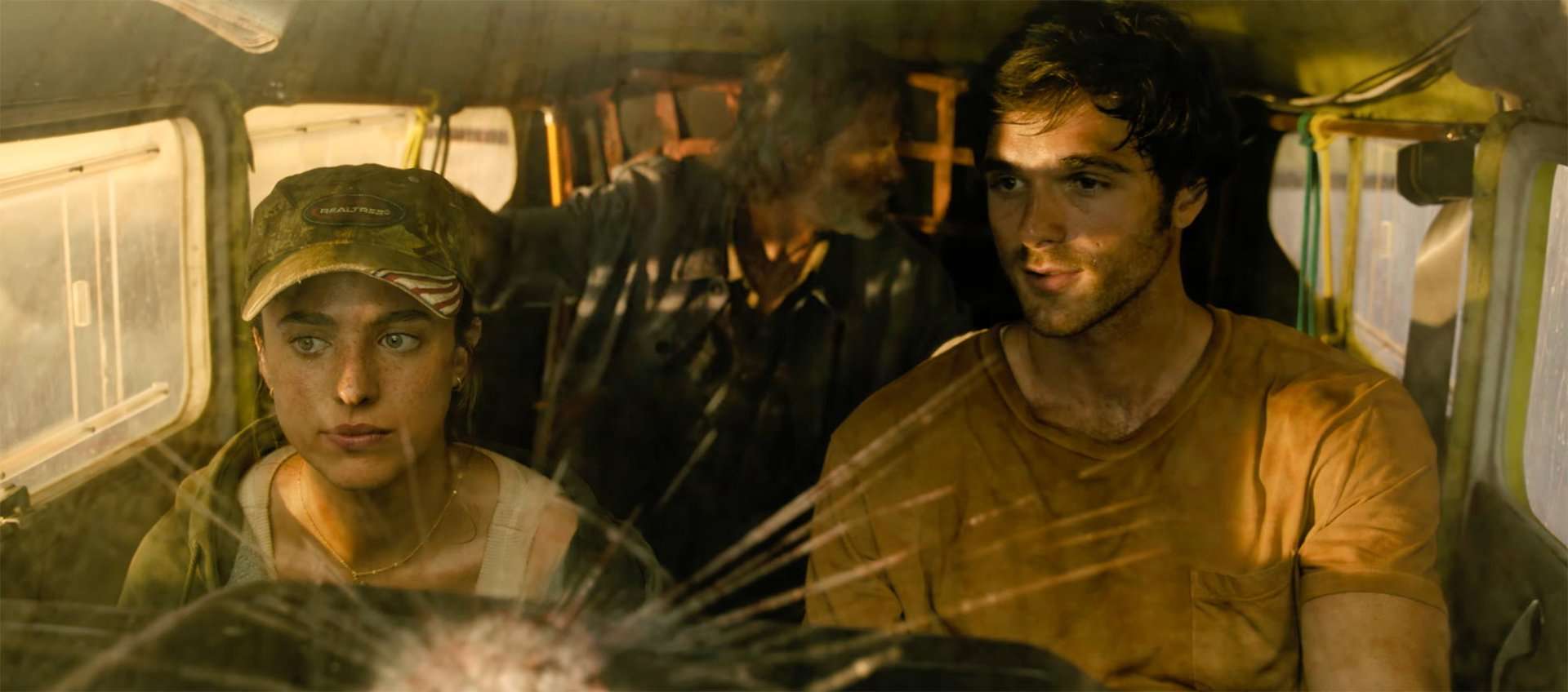 Trailer #2 for 'The Dogs Stars' Sci-Fi Movie with Elordi, Brolin, Qualley | FirstShowing.net