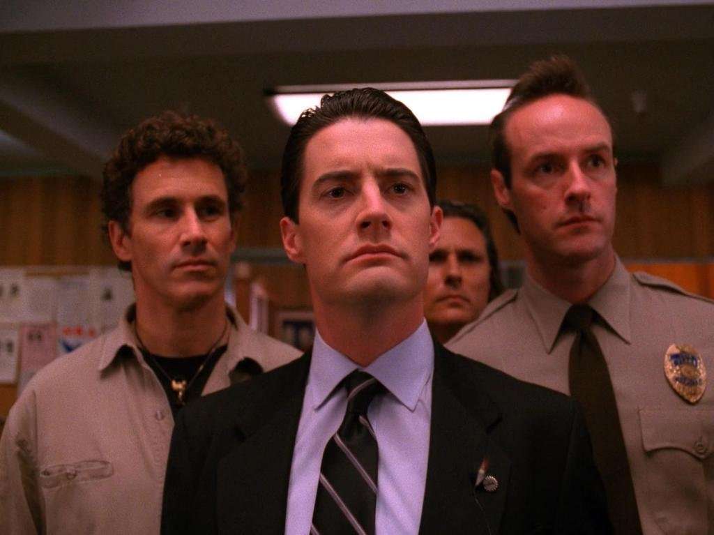 14 Shows it's Really Hard to Actually Watch All the Way Through | Den of Geek