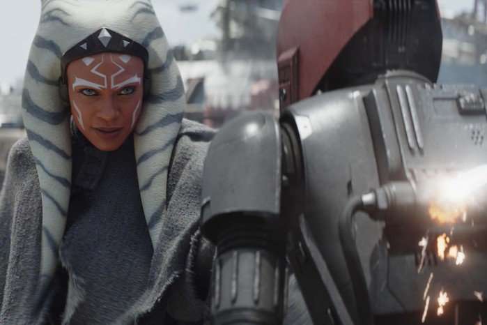 Ahsoka Tano stabs a battle droid with her lightsaber