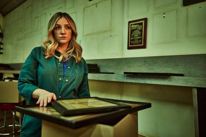 Natalie "Sugar" Berzatto (Abby Elliott) in The Bear